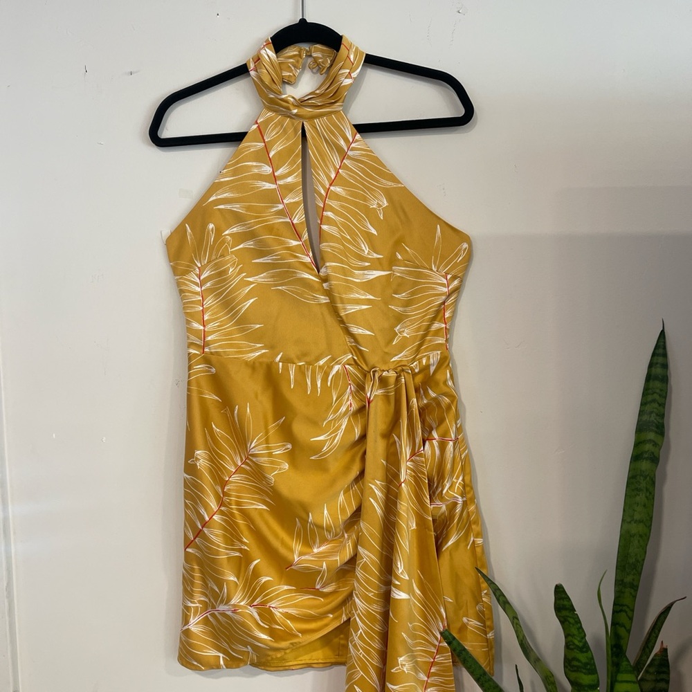 Camila Coello dress